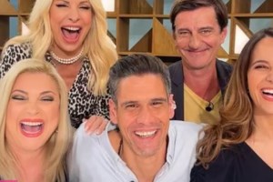 Η φαρμακερή ατάκα Μενεγάκη σε Ουγγαρέζο: Με κοιτάς ώρες - ώρες λες και είμαι ο λυκειάρχης σου [βίντεο]