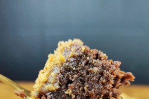 Το καλύτερο κέικ του καλοκαιριού: Ζουμερό και αφράτο με ροδάκινα, χωρίς ζάχαρη - εικόνα 2