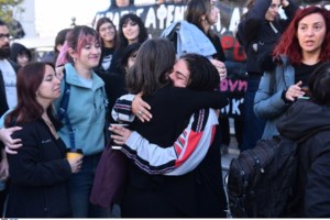 Κολωνός: Πώς οι ένορκοι έκριναν την απόφαση για ενοχή του Μίχου και αθώωση της μητέρας - Μειοψήφησαν πρόεδρος και εισαγγελέας - εικόνα 2