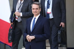 Μάτι - Μάνδρα: Το Δημόσιο παραιτείται από τις εφέσεις για αποζημιώσεις σε πληγέντες και θύματα - Τι προανήγγειλε ο Πιερρακάκης