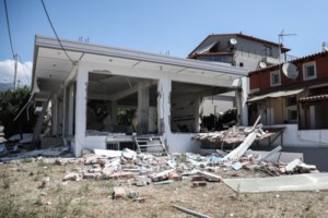 Έκρηξη στο Μενίδι: Κυκλώματα λαθραίων τσιγάρων ''βλέπει'' η ΕΛ.ΑΣ - ''Κλειδί'' το παράνομο φορτίο στο φορτηγό