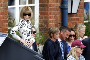 Αλλαγή σελίδας στη βίβλο της μόδας: Αυτή είναι η διάδοχος της Γουίντουρ - Κλόε Μαλ, η νέα διευθύντρια της Vogue - εικόνα 5