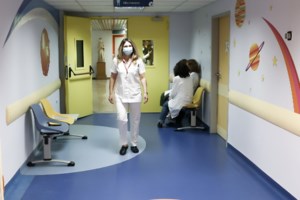 "Καμπανάκι" Τζανάκη για την γρίπη: Αναμένουμε πάνω από 300.000 κρούσματα την εβδομάδα - "Βουλιάζουν" τα νοσοκομεία