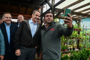 Καπανδρίτι: Η βόλτα ενός πιτσιρικά με το πρωθυπουργικό αυτοκίνητο - Γιατί εντυπωσίασε τον Κυριάκο Μητσοτάκη [εικόνες - βίντεο] - εικόνα 4