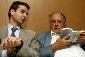 Πάγκαλος: "Έζησα μαζί του πράγματα που ούτε σε δύο ζωές δεν μπορείς να ζήσεις", λέει η  η πρώην διευθύντρια του γραφείου του