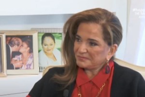 Σία Κοσιώνη: Η μοναδική νυφική φωτογραφία της - Νύφη με ρομαντικό στιλ & πέπλο