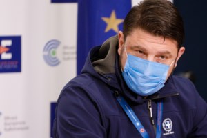 Κορονοϊός: Συναγερμός σε Πειραιά και Δυτική Αθήνα - Πάνω από 1.000 ενεργά κρούσματα