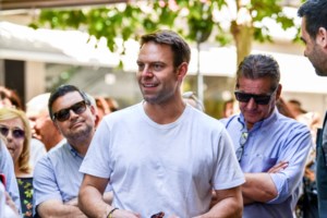 Ο Στέφανος Κασσελάκης συνάντησε τις μητέρες της Ερατούς και της Σοφίας - Όσα συζήτησαν για τις γυναικοκτονίες [βίντεο]