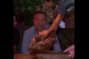 Αλέξης Τσίπρας: Στην Κεφαλονιά για διακοπές με την οικογένειά του