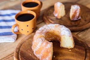 Συνταγή: Πανεύκολο κέικ λεμονιού - Αφράτο, με ελαφριά γεύση και πολύ αρωματικό