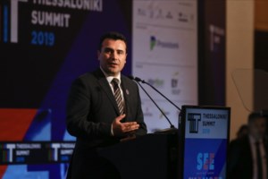 Απίστευτες ατάκες βουλευτών του ΣΥΡΙΖΑ: "Στήνετε τεχνητή παράταση της κρίσης"