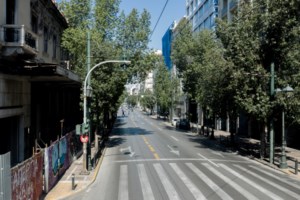 Επίδομα 800€ σε 1,4 εκατ. εργαζόμενους - Αργότερα το δώρο Πάσχα - Τρίμηνο πάγωμα στις δόσεις δανείων - Ολα τα νέα μέτρα