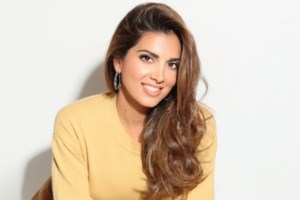 Σταματίνα Τσιμτσιλή: Θεϊκές φωτογραφίες με μαγιό και φόντο το ηλιοβασίλεμα της Πάρου - εικόνα 2