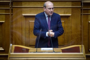 Ψηφίζεται αύριο ο προϋπολογισμός: Συνεχίζεται για τέταρτη ημέρα η συζήτηση στην Βουλή