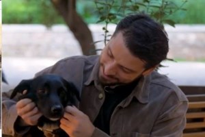 Μιχάλης Χατζηγιάννης: Το συγκινητικό βίντεο με την σκυλίτσα του που δεν μπορεί να περπατήσει - εικόνα 7