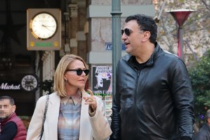 Αλεξάνδρα Κωστοπούλου: Ποζάρει με αποκριάτικη στολή στην αγκαλιά του πατέρα της Πέτρου Κωστόπουλου - εικόνα 7