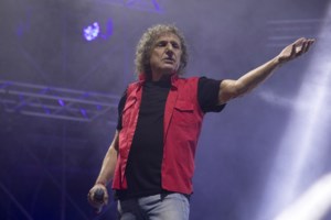 Καινούργιου: "Πήγαινα στις συναυλίες του Παπακωνσταντίνου και ο μπαμπάς είχε το άγχος μη βγω κομμουνίστρια"