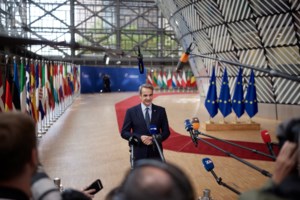 Σύνοδος Κορυφής: Πυρετώδεις διαβουλεύσεις για τα κορυφαία ευρωπαϊκά αξιώματα- Ενοχλημένη η Μελόνι, συμφωνία Μακρόν-Σολτς - εικόνα 2