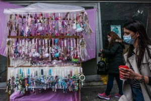 Κορονοϊός: Πιθανό το ενδεχόμενο για 4η δόση στον γενικό πληθυσμό - Ξεπέρασαν τις 90.000 οι επαναμολύνσεις