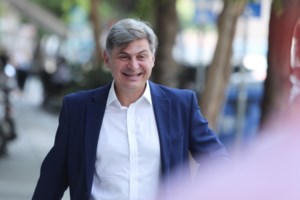 Απάντηση Φαραντούρη μετά τις αντιδράσεις για τις δηλώσεις του: "Μονταζιέρα Νο 2"