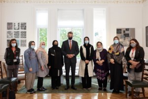 Κυριάκος Μητσοτάκης: Συναντήθηκε με την Tik Toker που ''δίνει φωνή'' σε άτομα με προβλήματα όρασης