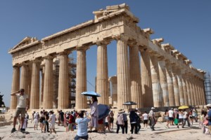 Απάντηση Λάνθιμου στο υπουργείο Πολιτισμού για την Ακρόπολη: Δεν έχουμε ακόμη καμία επίσημη απόφαση