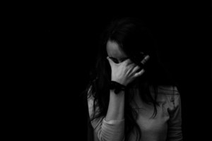 Θεσσαλονίκη: Πάτησε με το αυτοκίνητο τον εν διαστάσει σύζυγό της μπροστά στα παιδιά τους- "Μου σακάτεψε το πόδι" - εικόνα 3