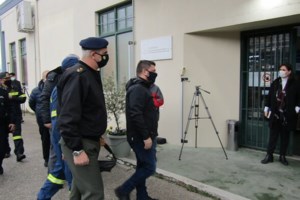 Κορονοϊός: Αυτή είναι η νοσηλεύτρια που θα εμβολιαστεί πρώτη στην Ελλάδα - εικόνα 2