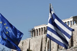 Εκκλησίες: Ατομική προσευχή από τις 4 Μαΐου, λειτουργίες με πιστούς από τις 17 Μαΐου