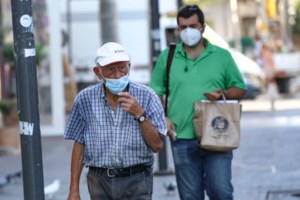 Κορονοϊός - Εξελίξεις: Υποχρεωτικές οι μάσκες παντού στην Αττική - Τα νέα μέτρα που εξετάζει η κυβέρνηση