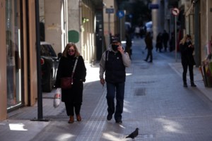 Θεσσαλονίκη: Με κορονοϊό γιατρός του ΑΧΕΠΑ 15 μέρες μετά τον εμβολιασμό του