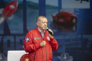 67 χρόνια από τα "Σεπτεμβριανά"- Δένδιας: Κεντρικά κατευθυνόμενο πογκρόμ στους Έλληνες της Πόλης