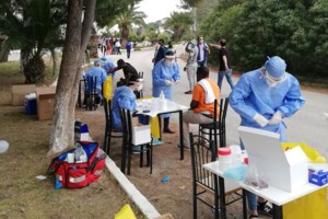 Κορονοϊός - Δομή μεταναστών στο Κρανίδι: 470 δείγματα για εξέταση  [εικόνες] - εικόνα 2