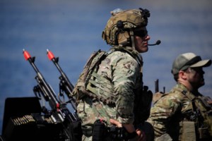 Δημιούργημα του Τραμπ: Μια Ευρώπη που εξοπλίζεται και μπορεί να σταθεί απέναντι στις ΗΠΑ - Η ανάλυση του Politico