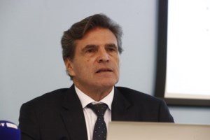 Πηγές ΝΔ: Ατεκμηρίωτη και νομικά αβάσιμη η πρόταση του ΠΑΣΟΚ - "Ζήλεψε τον ΣΥΡΙΖΑ και το δόγμα Πολάκη" - εικόνα 2