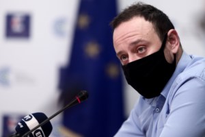 Ανοίγει η "βεντάλια" όλων των εμβολίων για τους 30-44: Ποιοι προηγούνται και πότε - Ευρωπαϊκό "φρένο" στην AstraZeneca