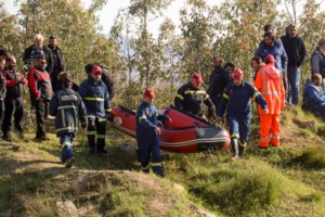 Υποχρεωτικός εμβολιασμός: Μετά τους πυροσβέστες ακολουθούν οι υγειονομικοί και οι εργαζόμενοι στα γηροκομεία