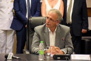 ΣΥΡΙΖΑ: Ο Πάνος Ρήγας κατακεραυνώνει όσους αποχωρούν, αλλά ο γιος του έφυγε από τη νεολαία μαζί με την ανηψιά του Τσίπρα