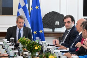 Μαρινάκης: Ο Ανδρουλάκης είπε ψέματα ότι ο "Φραπές" είναι κουμπάρος του Μητσοτάκη - Να ανακαλέσει