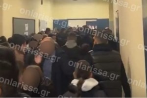 Λάρισα: Οι καθηγητές φυγάδευσαν τον μαθητή του ΕΠΑΛ που παρενόχλησε 15χρονη - "Με ακουμπούσε σε σημεία που δεν ήθελα"