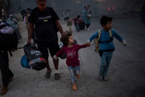 Ιερώνυμος για Μόρια: Ο Χριστός ήταν ο πρώτος πρόσφυγας - Η ΕΕ να αναλάβει τις ευθύνες της - εικόνα 2