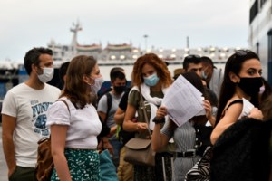 Το εμβληματικό καφέ Sénéquier του Σεν-Τροπέ έκλεισε έπειτα από δύο κρούσματα - εικόνα 3