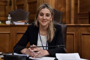 Καρφιά ΠΑΣΟΚ για την κόντρα Γεωργιάδη με την Επιτροπή Ανταγωνισμού: Ανοίκεια επίθεση εναντίον του προέδρου