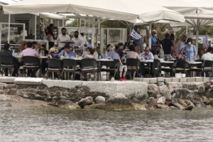 Τάση αποκλιμάκωσης στα νοσοκομεία: Μειώνονται οι εισαγωγές, αυξάνονται οι αποσωληνώσεις - εικόνα 2