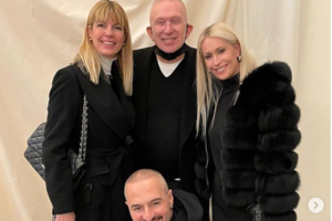 Tόνια Σωτηροπούλου: Ποζάρει στο Παρίσι με little black dress - Η ασυνήθιστη εμφάνιση