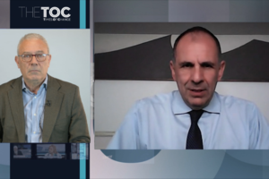 Σακελλαροπούλου στο εμβολιαστικό κέντρο Ελληνικού: "Ο εμβολιασμός είναι αυτή τη στιγμή η μόνη λύση που έχουμε"