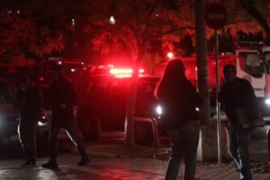 Θεσσαλονίκη: Γέφυρα ζωής της ΕΛΑΣ για ανήλικο που κατάπιε γυαλί - Σε 4 λεπτά στο νοσοκομείο