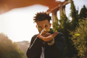 Ποινή φυλάκισης 10 μηνών στον γνωστό τράπερ που συνελήφθη στο Μπουρνάζι με όπλο- Οι πρώτες φωτό από τα δικαστήρια - εικόνα 5