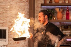 Τσικνοπέμπτη - Αργυρώ Μπαρμπαρίγου: 2+1 τοπ συνταγές για να τσικνίσετε και να γλείφετε τα δάκτυλά σας - εικόνα 2