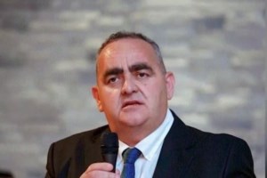 Φρέντι Μπελέρης: "Είναι ψυχολογικά βράχος - Γράψαμε ιστορία στη Χειμάρρα", λέει ο γιος του - Στην Αλβανία ο ΓΓ του ΥΠΕΞ